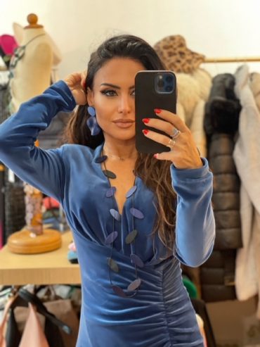 Blue Pebbles Long Necklace