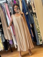 Ellie White Φαρδύ Μίντι Φόρεμα από Τούλι με Ζωνάκι - Image 3