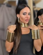 Faux Σετ 4ων Τεμαχίων από Πολυεπίπεδο Τσόκερ/Σετ 2 Βραχιολιών/Σκουλαρίκια
