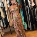 Φλοράλ Μάξι Φόρεμα με Σούρες και Σκίσιμο στο Πλάι