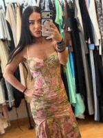 Φλοράλ Μάξι Φόρεμα με Σούρες και Σκίσιμο στο Πλάι - Image 4