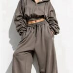 Mochy Set Φούτερ: Cropped Ζακέτα & Φόρμα