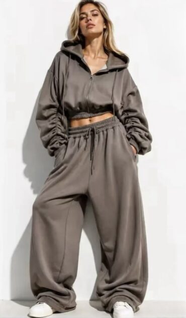Mochy Set Φούτερ: Cropped Ζακέτα & Φόρμα